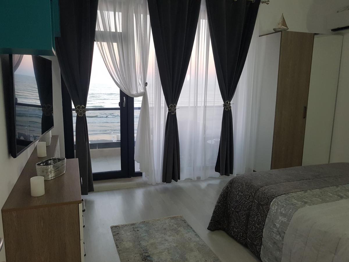 Panoramis Promenada-Cezar Apartment Navodari Bagian luar foto